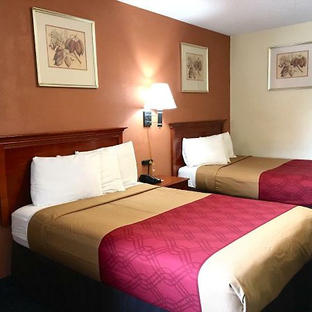 Red Carpet Inn Norwalk Ngoại thất bức ảnh