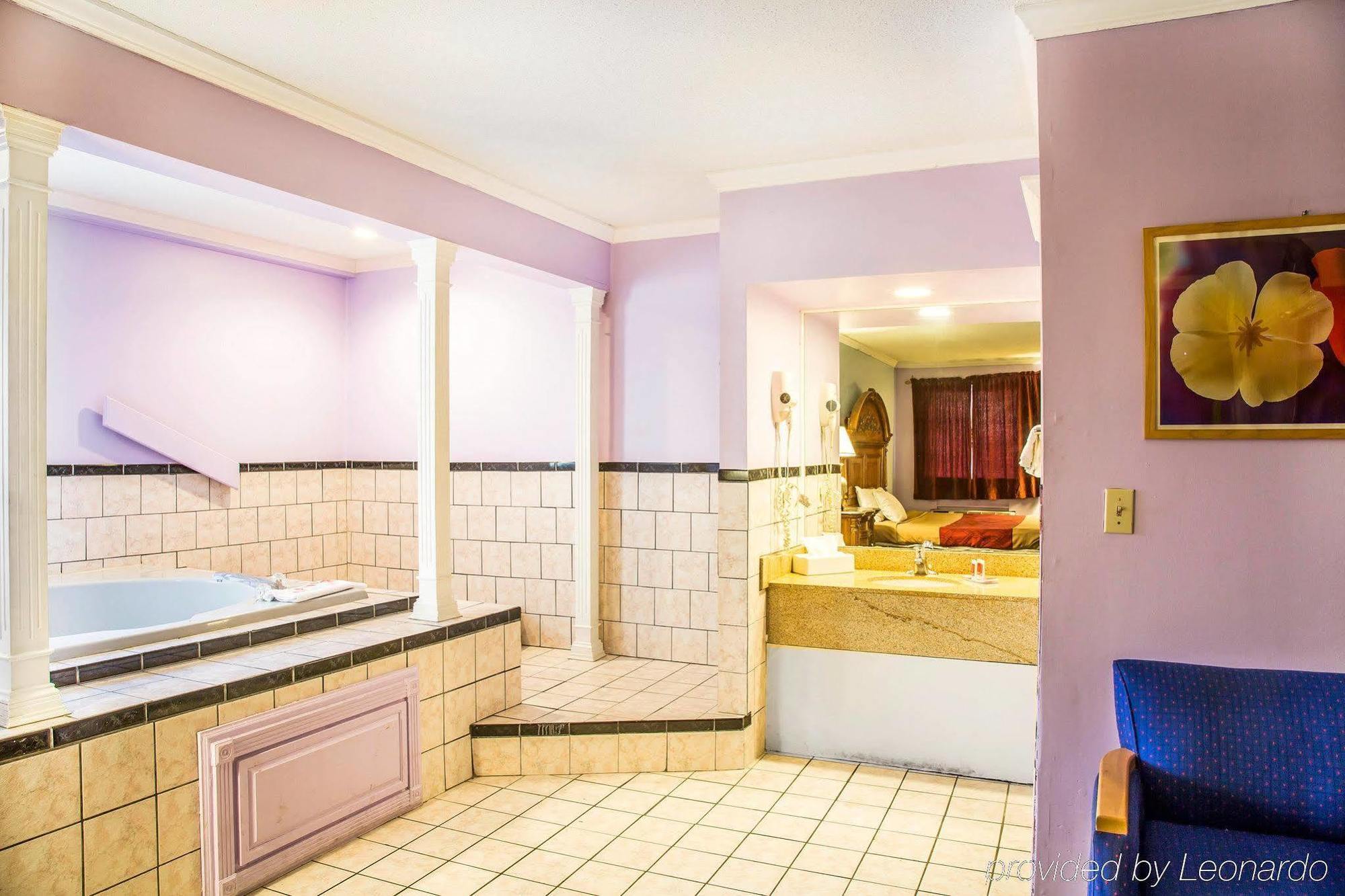 Red Carpet Inn Norwalk Ngoại thất bức ảnh