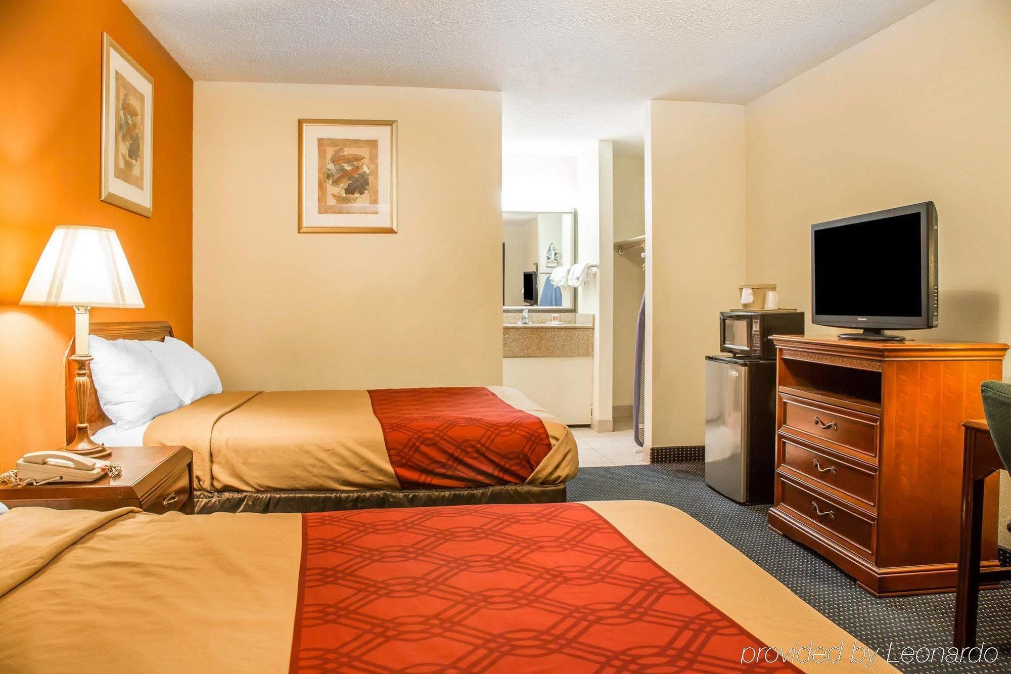 Red Carpet Inn Norwalk Ngoại thất bức ảnh