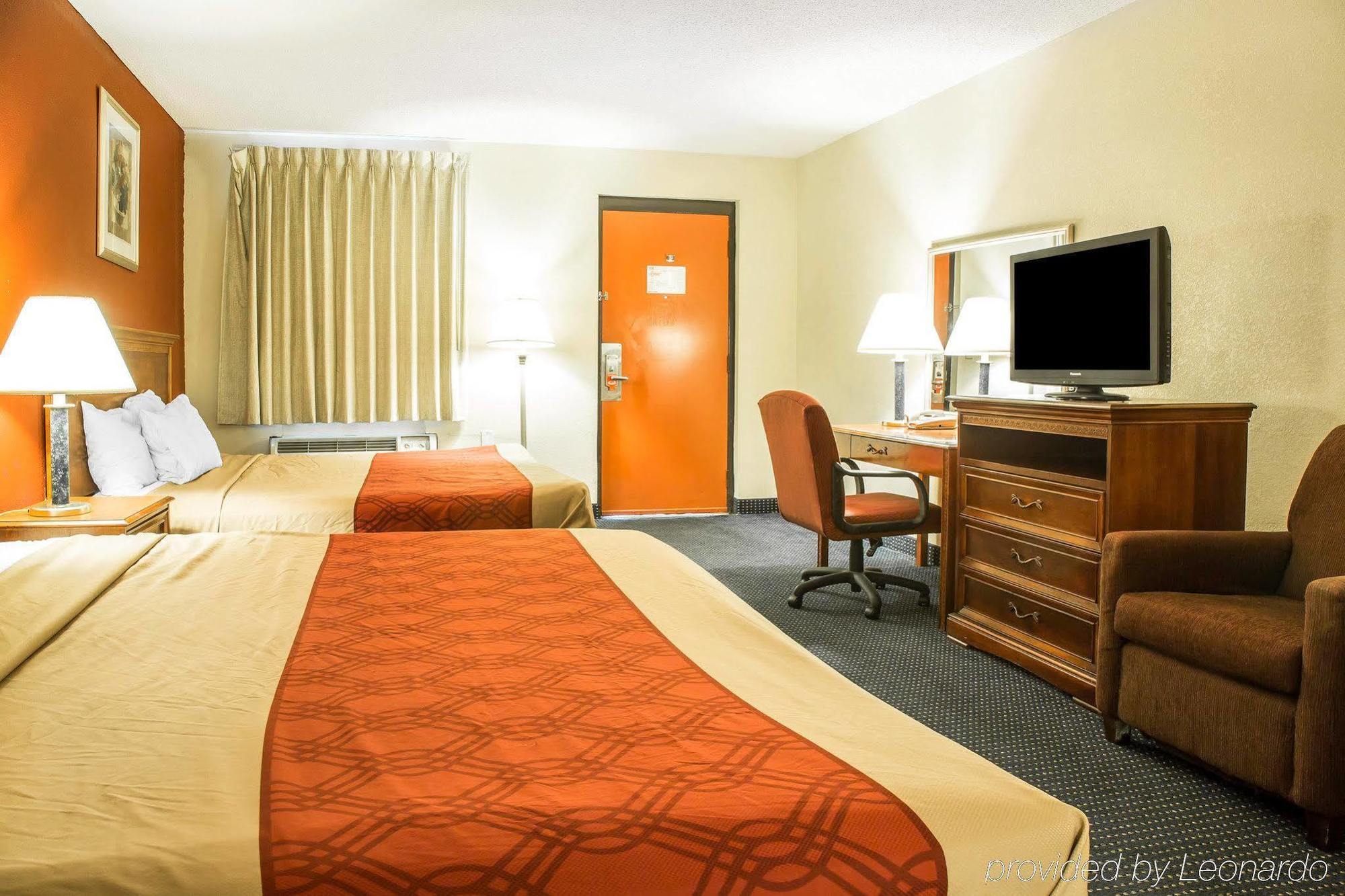 Red Carpet Inn Norwalk Ngoại thất bức ảnh