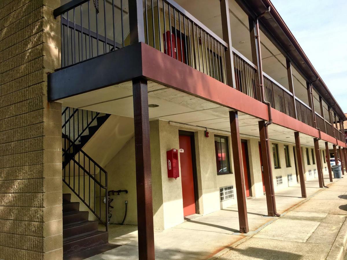 Red Carpet Inn Norwalk Ngoại thất bức ảnh